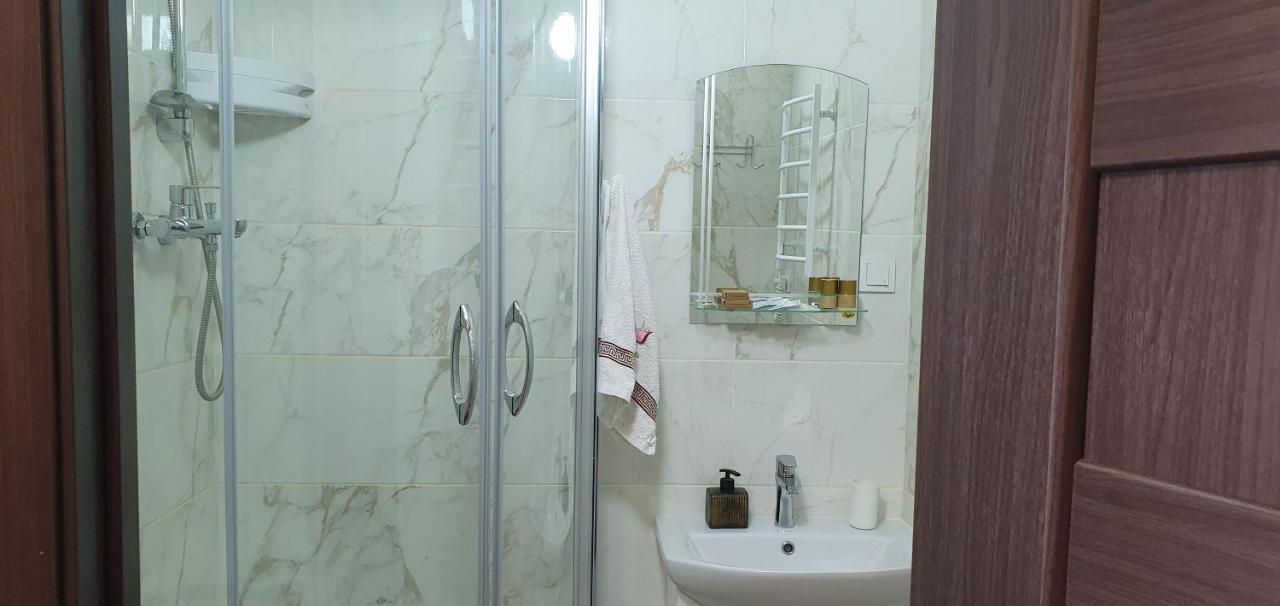 Квартира " A Quiet Place" Apartamento Kamianets-Podilskyi Exterior foto